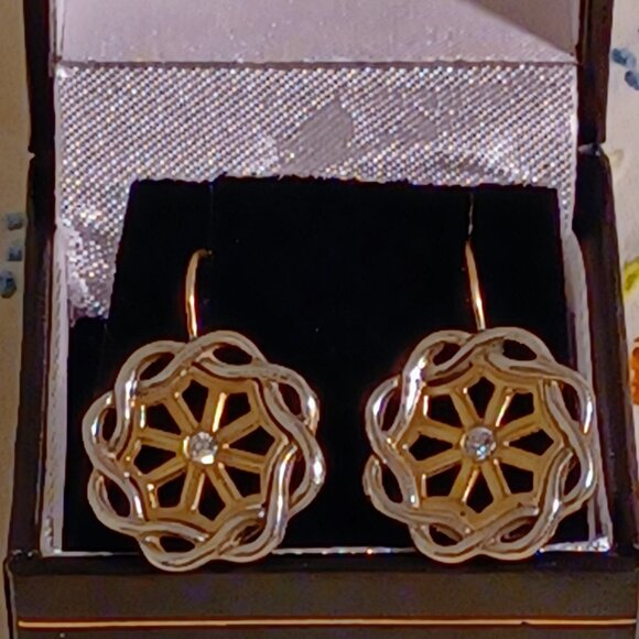 Slane & Slane 18K/750 Yellow Gold 925/Sterling Silver Fenestra Knot Earrings - Picture 1 of 9